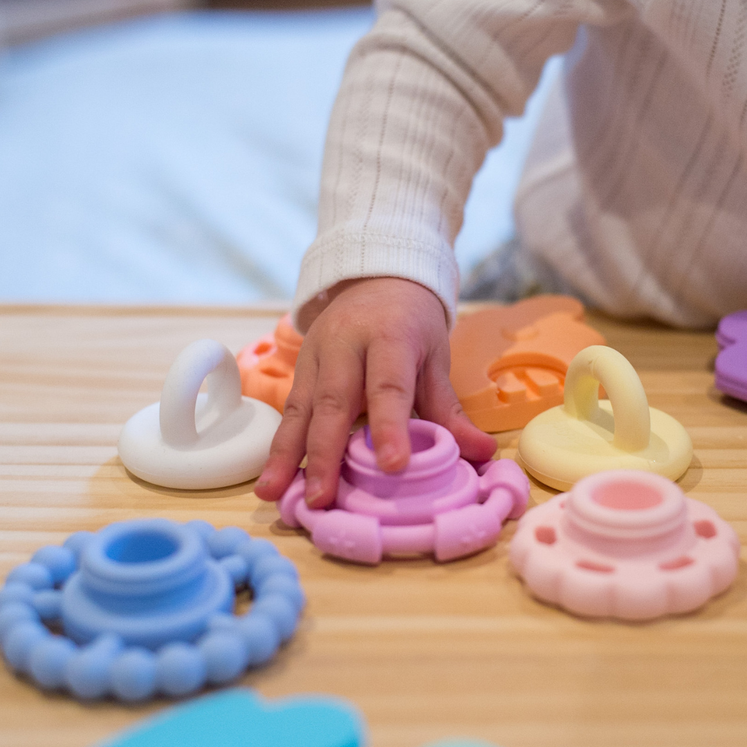 RAINBOW STACKER AND TEETHER TOY